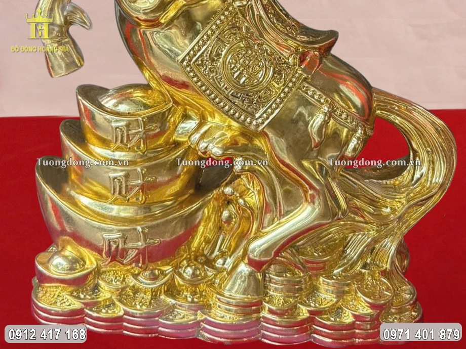 Hình ảnh đế tiền mà linh vật ngựa đứng trên